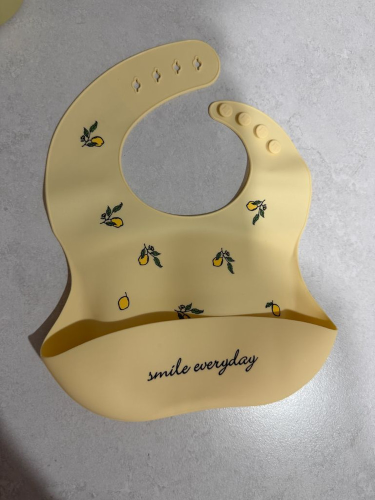 아기 이유식 턱받이 + 죽통 + 실리콘 원형용기 2개 일괄 이미지