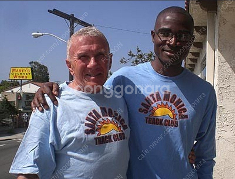 [해외M] 나이키 산타모니카 트랙클럽 반팔티셔츠--5