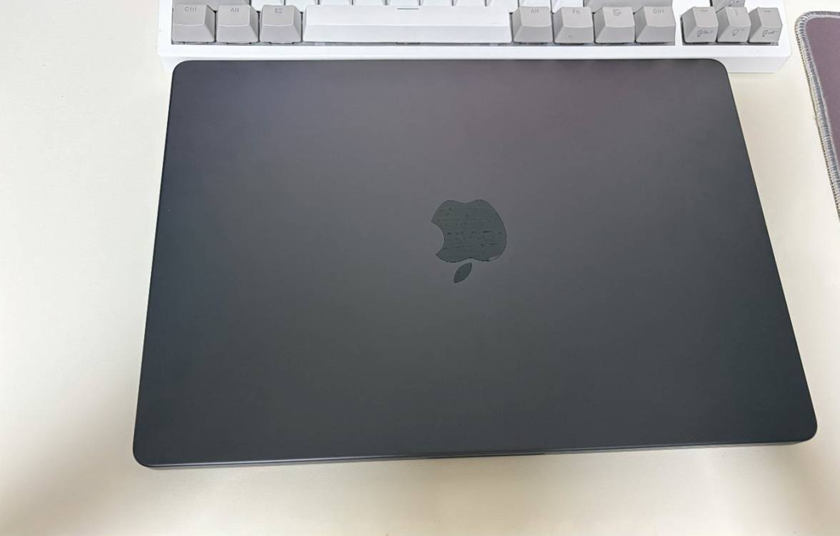 맥북프로14 M4 14인치 배터리 사이클 10회(S급) 이미지