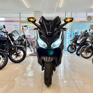 24년식 포르자 31,XXXkm 판매합니다:)