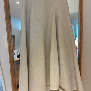 랑방 아이보리 모 스커트