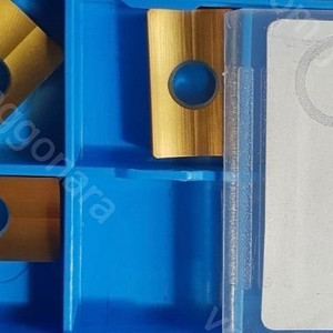 오비탈룸 앤드밀 날