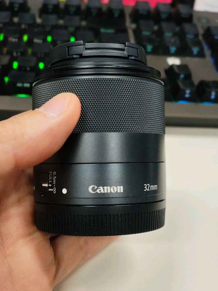 캐논 EFM 32mm f1.4 렌즈--3