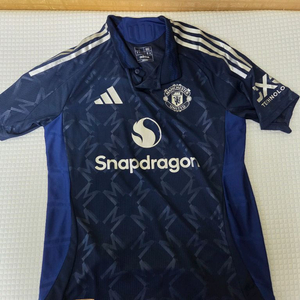 맨유 24/25 어웨이 어센틱 저지 L사이즈 이미지