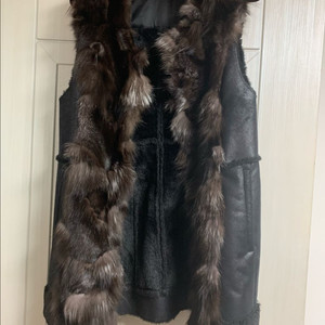 블랙 폭스 퍼 베스트 조끼