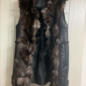 블랙 폭스 퍼 베스트 조끼