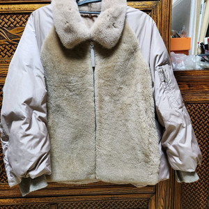 손정완 퍼후드 패딩 점퍼