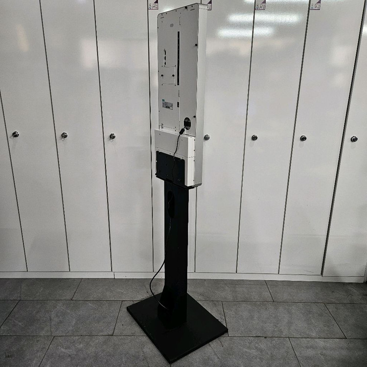 아임유 P2C21인치 키오스크 설치비포함--2