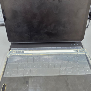 아이패드 에어 4세대 64G 팝니다.