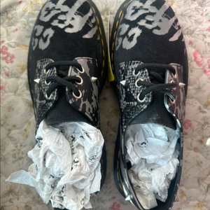 (새상품) 닥터마틴 1461 쿼드 레오파드 스터드 UK5/EU38 (보증카드o)