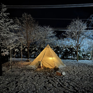 미개봉 새제품 겨울 동계캠핑 티피텐트 2인용 이미지