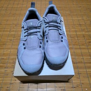 (방수 기능) 온러닝 클라우드6 워터프루프 울프그레이 러닝화 260