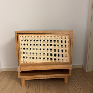 WOODIQUE 우디크 케인 매거진 협탁 오크