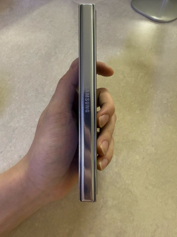 갤럭시z폴드5 256gb--5