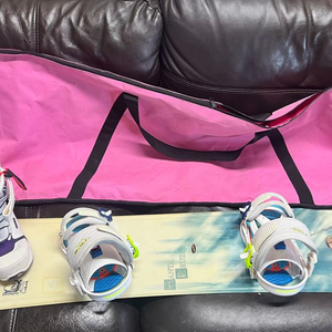 산타크루즈 스노우보드 데크144디럭스 스노우보드 부츠 240로사 유니온 바인딩 세트전체적으로 사용감은 있지만 상태는