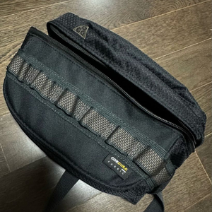 나이키 ACG 카스터 힙색 사이드 가방