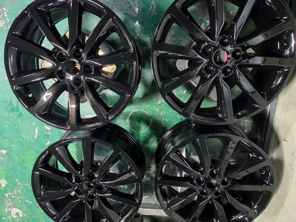 올뉴쏘렌토 19인치 순정 크롬도장 휠 박리후 분체블랙유광 도장복원 제품--5