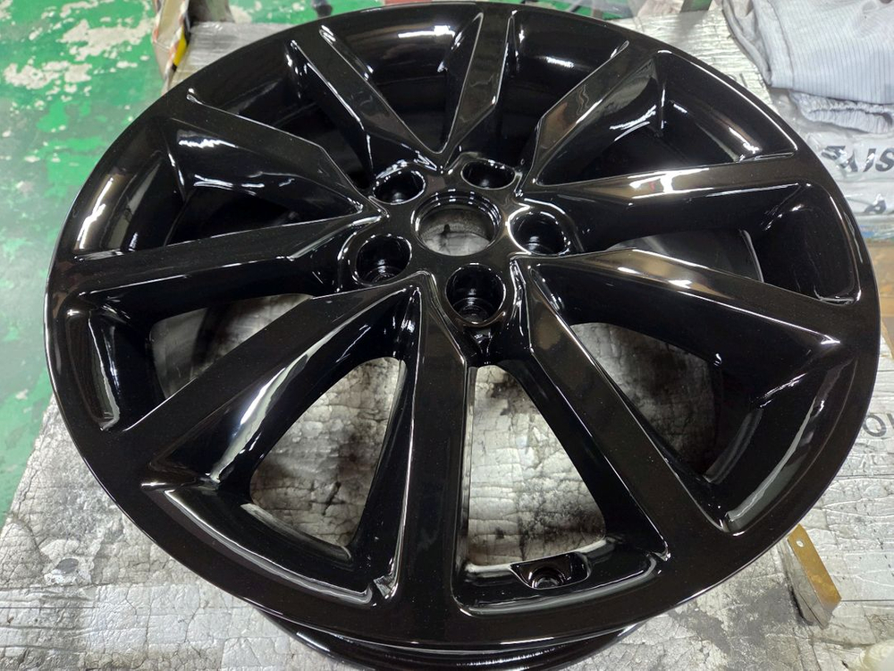 올뉴쏘렌토 19인치 순정 크롬도장 휠 박리후 분체블랙유광 도장복원 제품--6