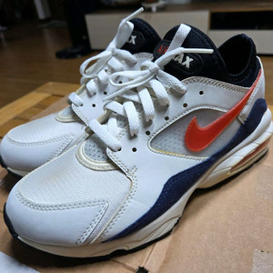 나이키 에어맥스93 팝니다 260 이미지