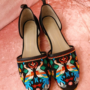 정품- 쥬세페자노티 플랫