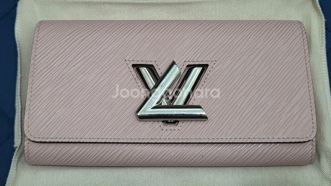 루이비통 핑크 트위스트 장지갑 M61178--1