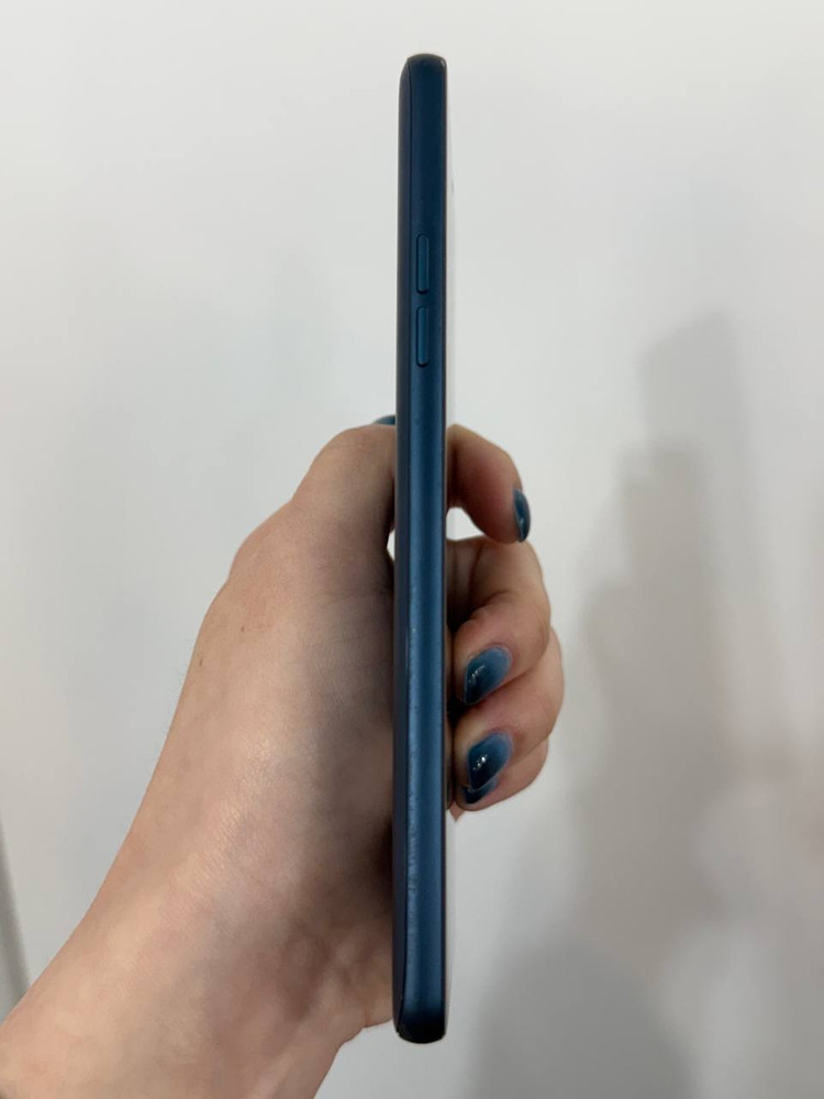 무잔상)LG Q9 블루 64GB--6