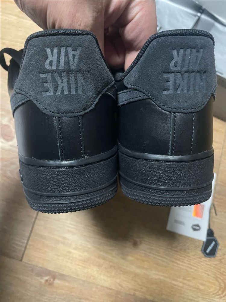 나이키 x 슬램잼 에어포스 1 로우 SP 블랙 앤 오프 느와르 이미지