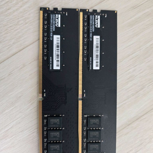 에센코어 DDR4 16GB 메모리 2개