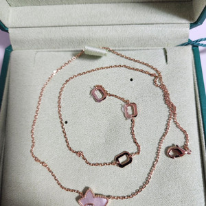 롤라로스 여성 목걸이