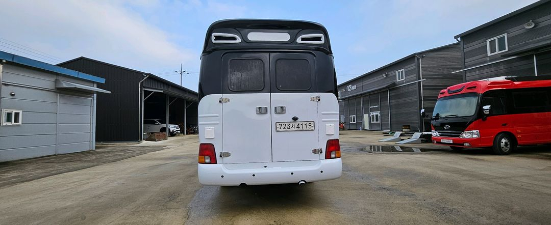 카운티16년6월 1종보통 오토 2만킬로 조수석문 캠핑카 제작하실분. 이미지