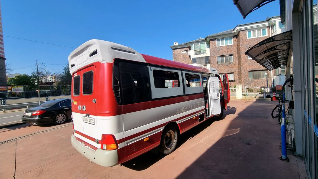 카운티16년6월 1종보통 오토 2만킬로 조수석문 캠핑카 제작하실분. 이미지