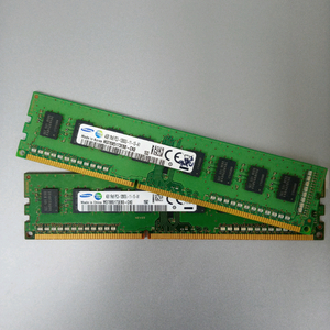 DDR3 4GB 램 2개씩 팝니다