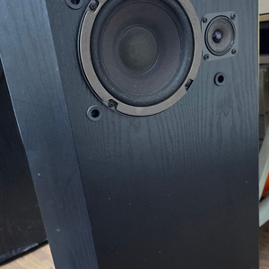 소리 아주 좋아요. 보스 401 스피커 한 세트 판매합니다.