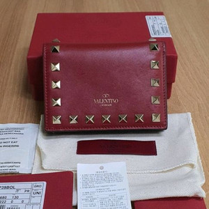 발렌티노 반지갑 카드지갑 정품S급(보증서O)구찌프라다루이비통디올고야드샤넬셀린느보테가생로랑버버리발렌시아가