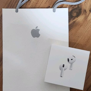 애플 에어팟4 액티브 노이즈 캔슬링