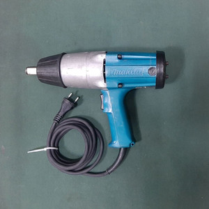 마끼다 임팩렌치 6906