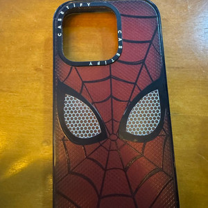 케이스티파이 15프로 스파이더맨 중고 판매합니다 이미지