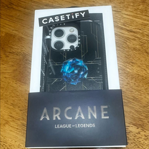 케이스티파이 아이폰14프로 리그오브레전드 아케인 맥세이프 케이스