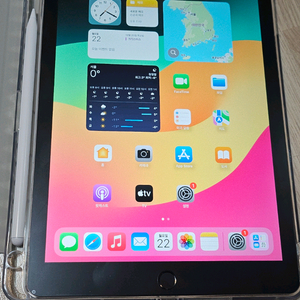 아이패드 6세대 32기가 s급 + 새케이스