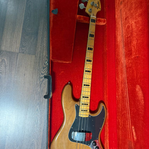 올드펜더 1973년 베이스