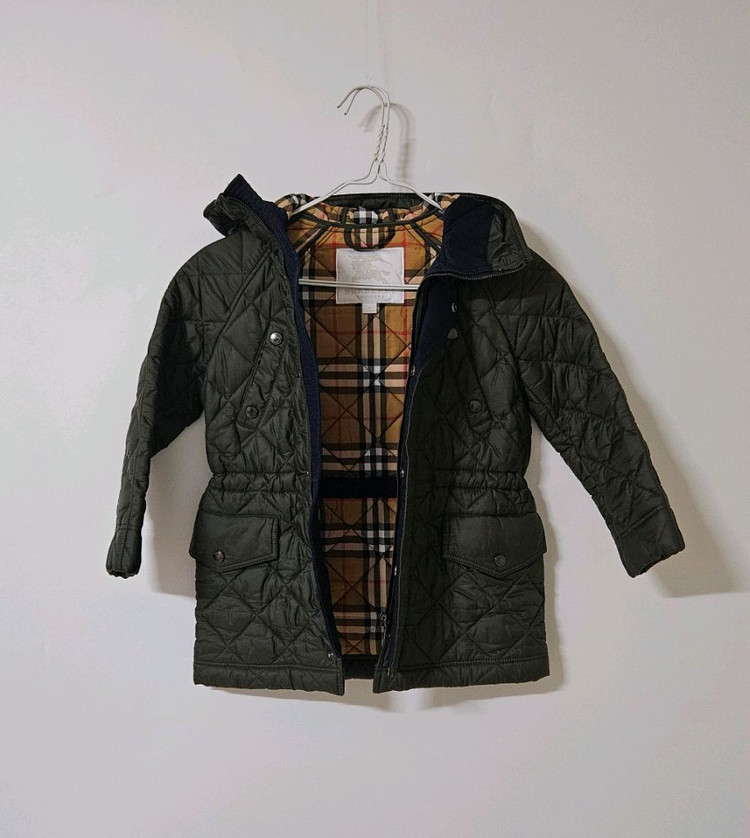버버리 칠드런 퀼팅 자켓 키즈 아우터 이미지
