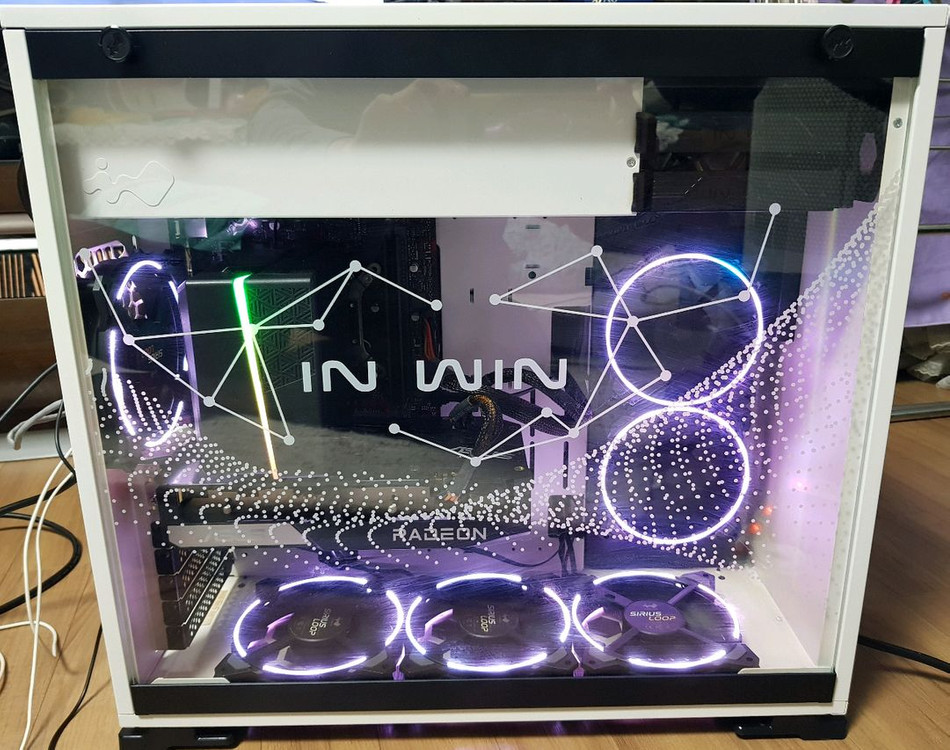 Intel i5-9400F, RX 6600 게이밍 컴퓨터--1