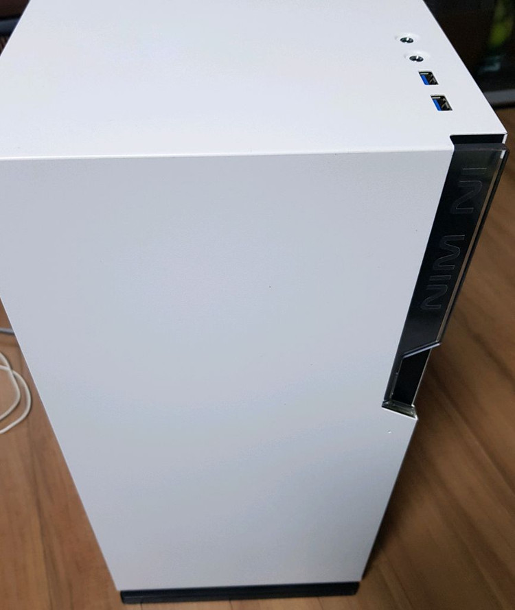 Intel i5-9400F, RX 6600 게이밍 컴퓨터--2