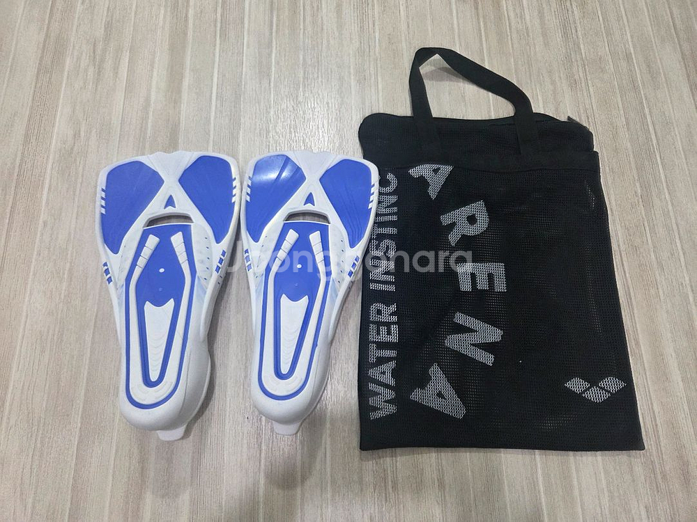 아레나 오리발(235)+가방셋트- 택포 25,000원--1