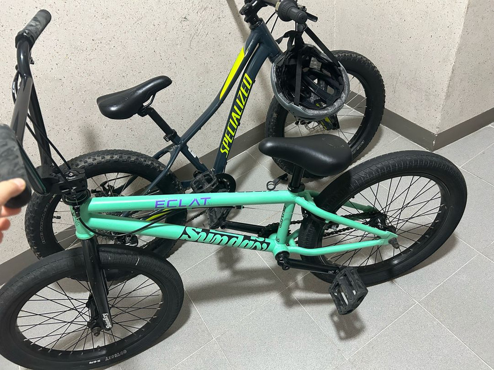 BMX 자전거 이미지