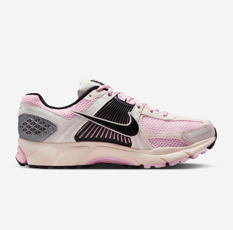 [270] 나이키 줌 보메로5 핑크폼 운동화 이미지