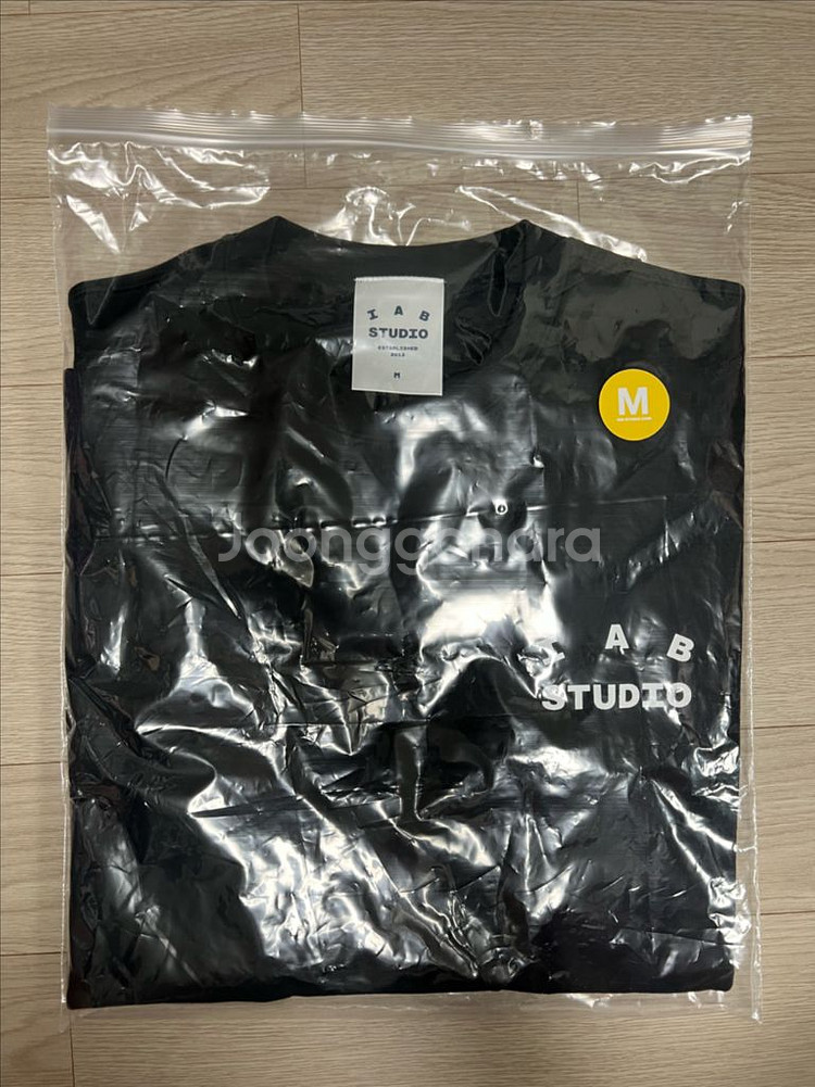 아이앱 티셔츠 블랙 화이트 반팔 S,M,L 판매--1