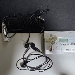 소니 워크맨 WM-gx688 부품용입니다