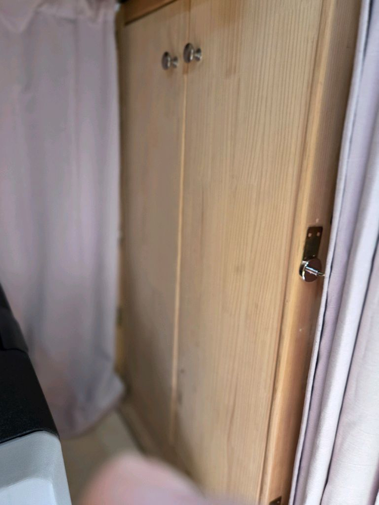 카운티롱바디 캠핑카 이미지