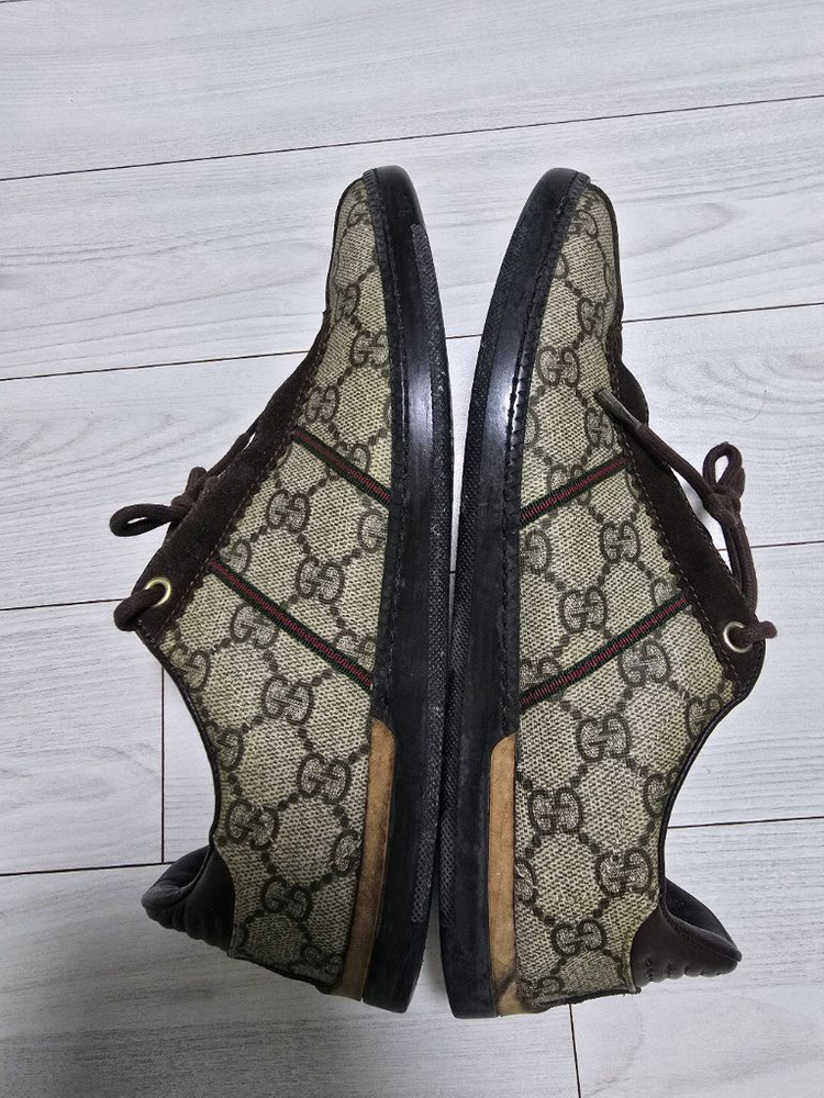 구찌 스니커즈 235 GG로고 PVC 로우탑 정품 운포--1